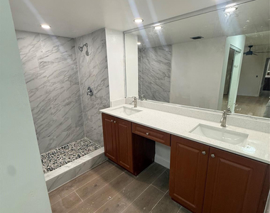 9138 Sw 23rd Street - Photo Thumbnail 17