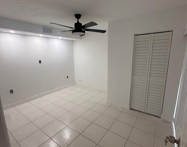 9138 Sw 23rd Street - Photo Thumbnail 1