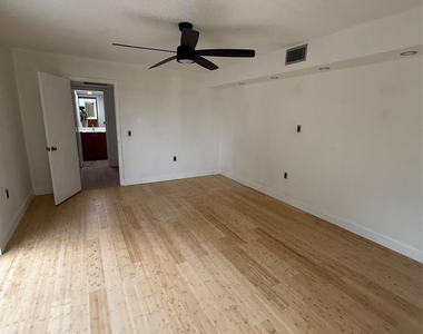 9138 Sw 23rd Street - Photo Thumbnail 18