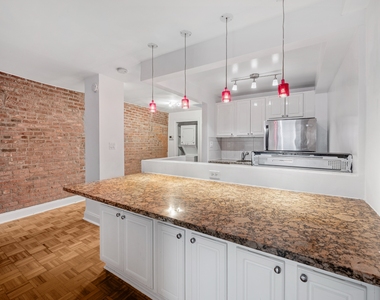 257 Water Street - Photo Thumbnail 2