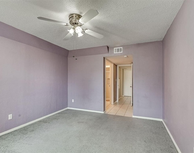 1703 E Lindsey Street - Photo Thumbnail 24