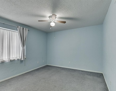 1703 E Lindsey Street - Photo Thumbnail 32