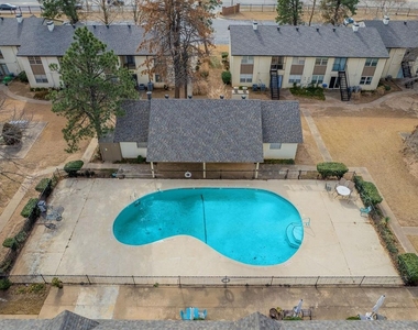 1703 E Lindsey Street - Photo Thumbnail 45