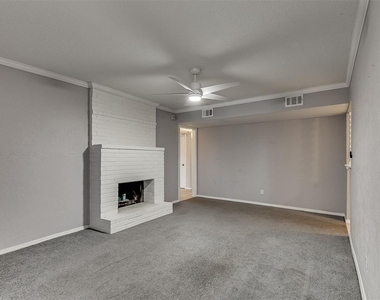 1703 E Lindsey Street - Photo Thumbnail 5