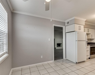 1703 E Lindsey Street - Photo Thumbnail 14