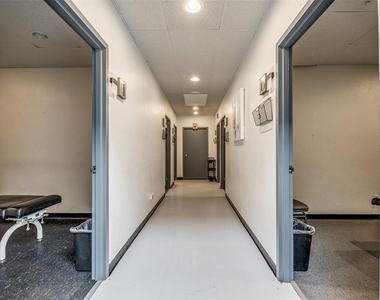 7304 N Comanche Avenue - Photo Thumbnail 38
