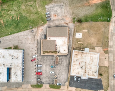 7304 N Comanche Avenue - Photo Thumbnail 49