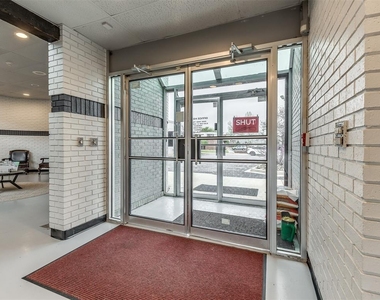 7304 N Comanche Avenue - Photo Thumbnail 7
