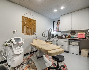 7304 N Comanche Avenue - Photo Thumbnail 37