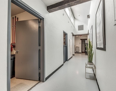 7304 N Comanche Avenue - Photo Thumbnail 22