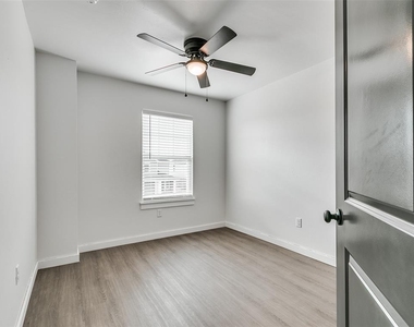 13000 Nw 3rd Court - Photo Thumbnail 35