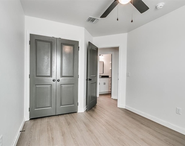 13000 Nw 3rd Court - Photo Thumbnail 36