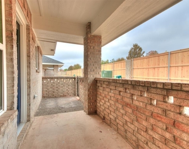 13000 Nw 3rd Court - Photo Thumbnail 7