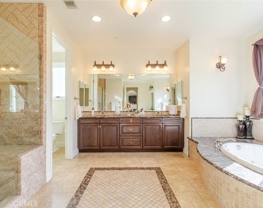 10817 W Stallion Ranch Road - Photo Thumbnail 38