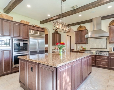 10817 W Stallion Ranch Road - Photo Thumbnail 18