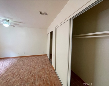 1349 Walnut Avenue - Photo Thumbnail 12