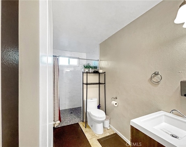 4084 W 137th - Photo Thumbnail 4