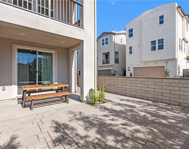 291 Heartland Way - Photo Thumbnail 6