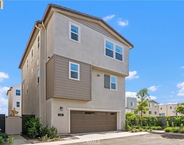 291 Heartland Way - Photo Thumbnail 39