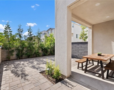 291 Heartland Way - Photo Thumbnail 4