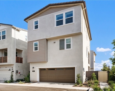 291 Heartland Way - Photo Thumbnail 38