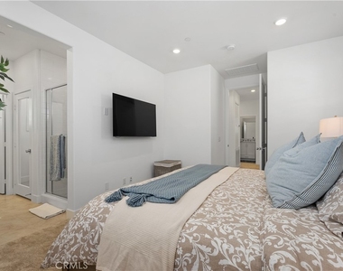 291 Heartland Way - Photo Thumbnail 33