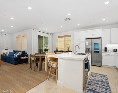 291 Heartland Way - Photo Thumbnail 13