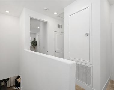 291 Heartland Way - Photo Thumbnail 25