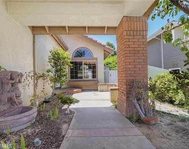 2230 Bloomfield Lane - Photo Thumbnail 1