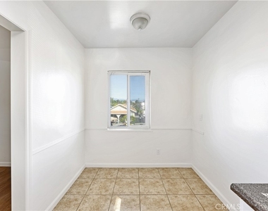 2770 Marengo - Photo Thumbnail 5