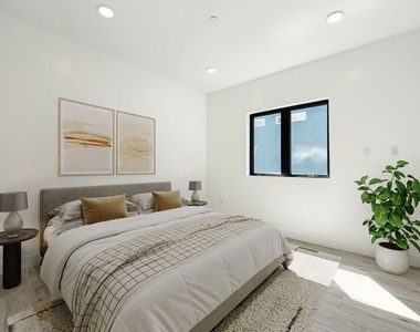 137 N Doheny Drive - Photo Thumbnail 24
