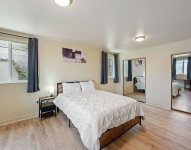 5912 S Flower Street - Photo Thumbnail 30