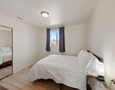 5912 S Flower Street - Photo Thumbnail 51