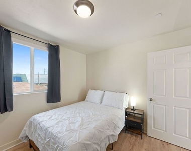 5912 S Flower Street - Photo Thumbnail 19