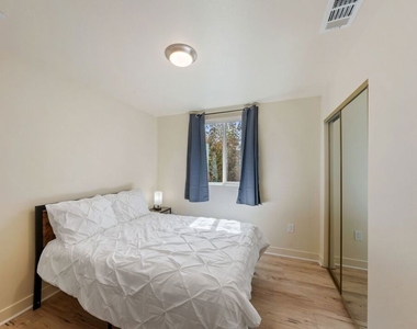 5912 S Flower Street - Photo Thumbnail 50