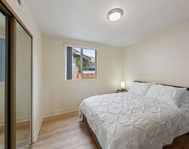 5912 S Flower Street - Photo Thumbnail 35