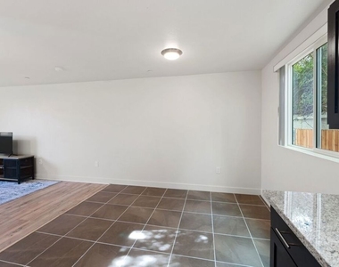 5912 S Flower Street - Photo Thumbnail 9