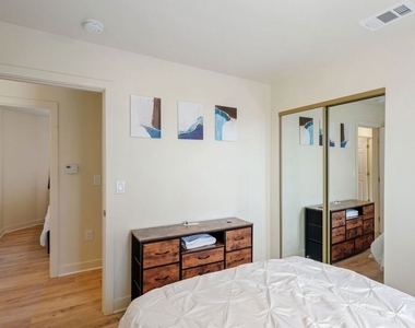 5912 S Flower Street - Photo Thumbnail 27