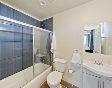 5912 S Flower Street - Photo Thumbnail 32