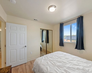 5912 S Flower Street - Photo Thumbnail 29