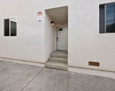 5912 S Flower Street - Photo Thumbnail 4