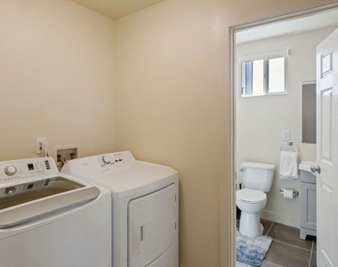 5912 S Flower Street - Photo Thumbnail 39