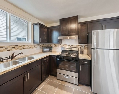5912 S Flower Street - Photo Thumbnail 14