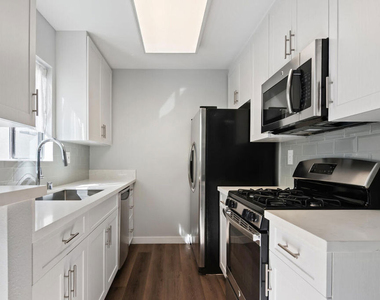 29239 Heathercliff Road - Photo Thumbnail 8