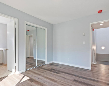 29239 Heathercliff Road - Photo Thumbnail 10