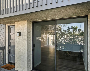 29239 Heathercliff Road - Photo Thumbnail 3