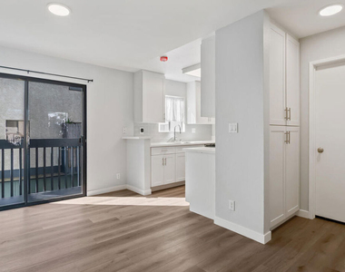 29239 Heathercliff Road - Photo Thumbnail 9