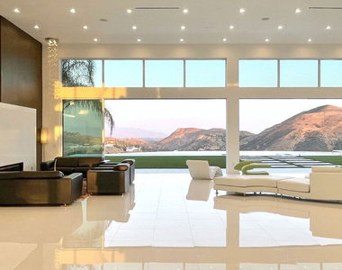 80 Saddlebow Road - Photo Thumbnail 7