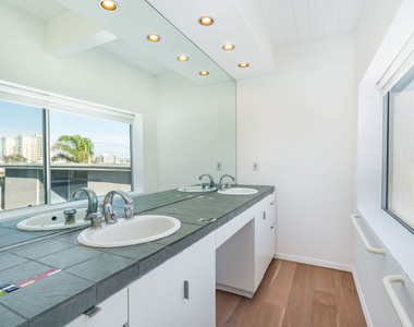 3711 Ocean Front - Photo Thumbnail 13
