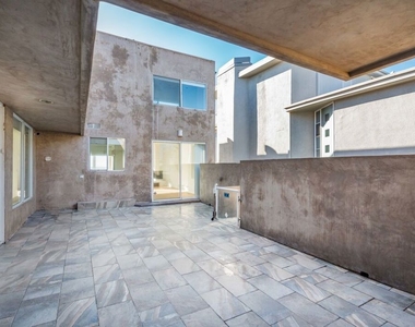 3711 Ocean Front - Photo Thumbnail 29